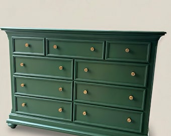SOLD | Vintage Dresser