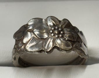 Vintage Sterling Silver 925 Unique Tribal Swirl Band Ring 13