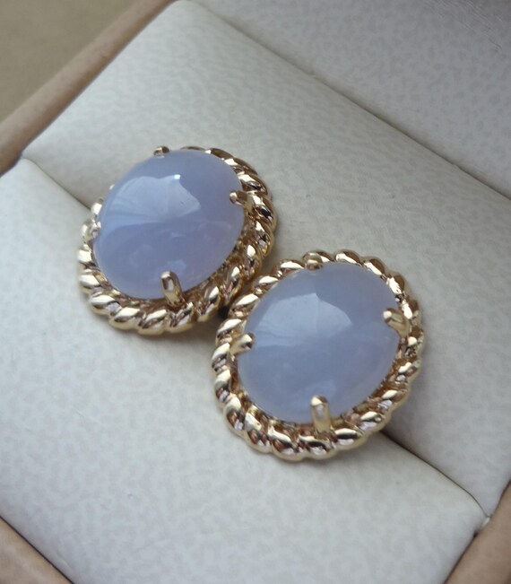 14K Oval Lavender Jade Cabochon Earrings View 3