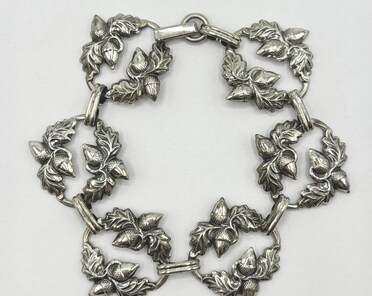 DANCE CRAFT・ヴィンテージブレスレット・ Silver925・純銀 Vintage Danecraft Sterling Silver 925 Acorn & Oak Leaf Wreath Link