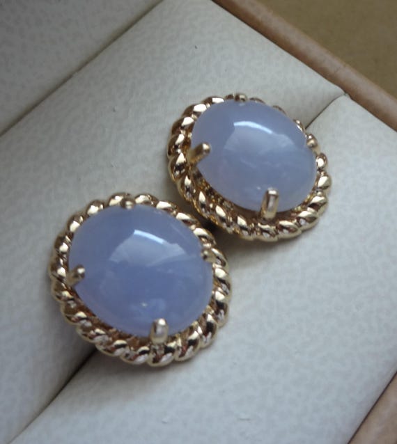 14K Oval Lavender Jade Cabochon Earrings