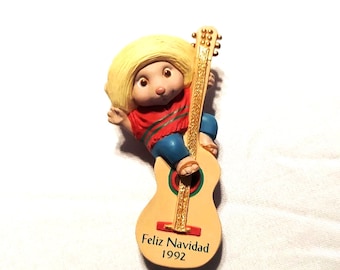 Ornamento Navideño Hallmark Izzy 1996 Mascot Adorno Navidad