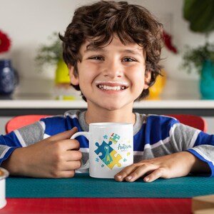 Autism Awareness PNG-afbeeldingenpakket, gekleurde achtergrondafbeeldingen, plus transparante achtergrondafbeeldingen voor commercieel gebruik.