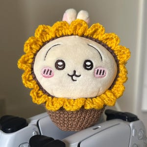 Chiikawa Usagi Hachiware clothes, Usagi sun flower pot, Crochet Home desk decoration, handmade flower Cute Kawaii Plush Comic Con