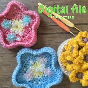 CROCHET PATTERN, Crochet Flower Trinket Tray, crochet project ideas, Jewelry Tray, Desk Organizer, quick easy gift, Bedside table basket