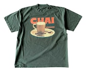 CHAI のストレッチTee Chai Tea – Funny, Quirky, Aesthetic, Gift Idea, Graphic Tee