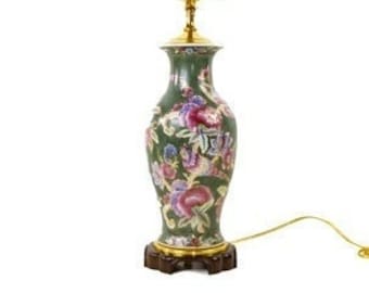 Hunter green chinoiserie table lamp from the eighties, green and pink chinoiserie table lamp
