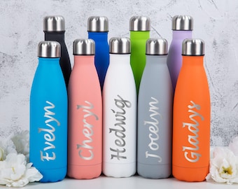 Gepersonaliseerde waterfles met naam, aangepaste sportwaterfles met rietje, gegraveerde geïsoleerde waterfles, huwelijkscadeau voor hem/haar, sportschoolcadeau.