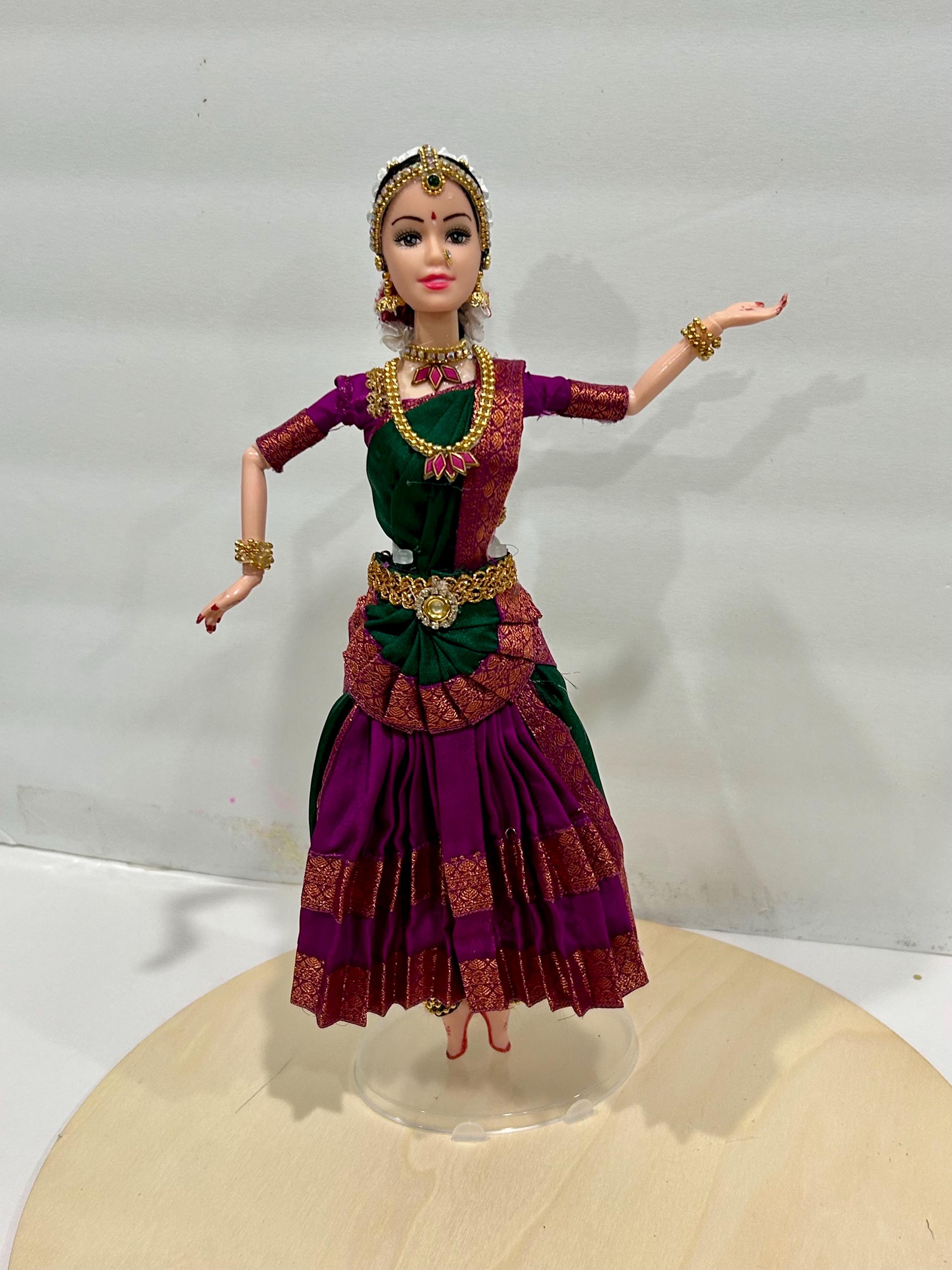 そろそろ残り少なく(u_u)【インド布絵】「BHARAT NATYAM」／送料込 そろそろ残り少なく(u_u)【インド布絵】「BHARAT NATYAM」／送料