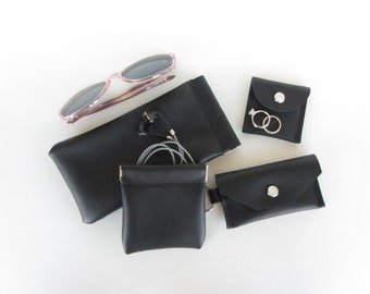 Conjunto completo de cuero a juego: funda para gafas de sol, monedero, billetera y funda para anillos.