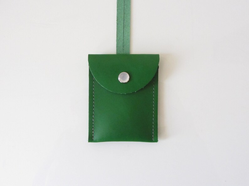 Leather Luggage Tag with Identification Card Tucked Inside Shamrock Green imagem 4