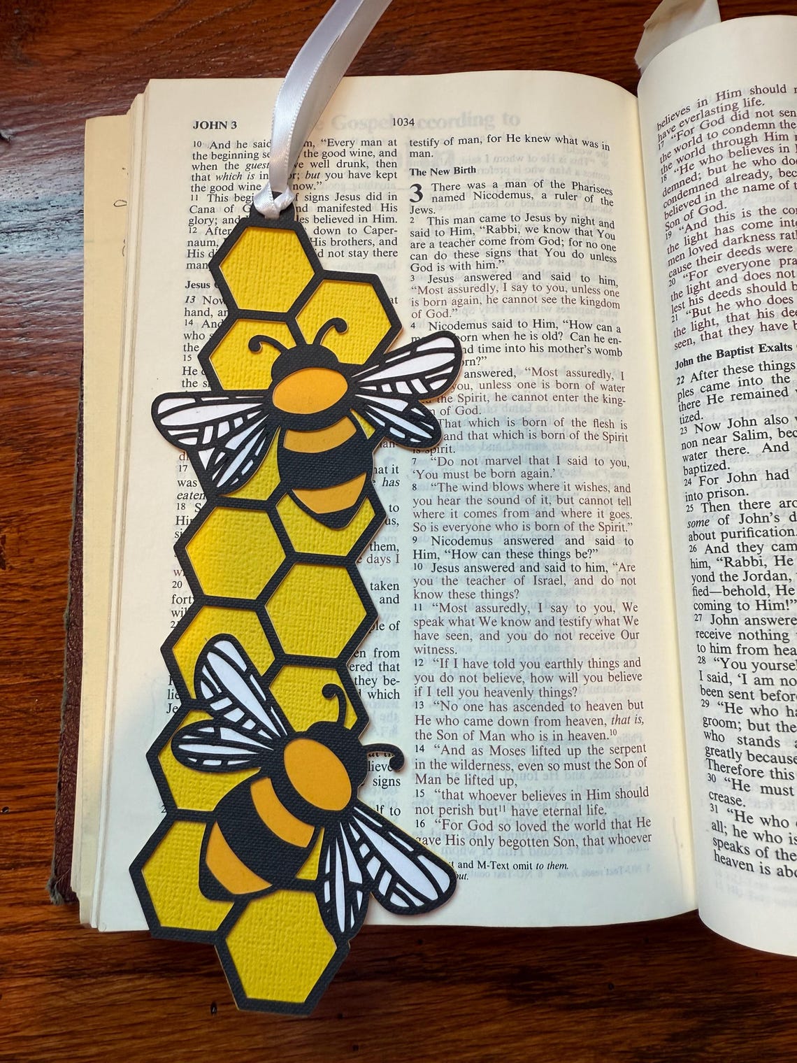 Handcrafted Bee Bookmark – Honeycomb Paper Decor With Ribbon - Etsy