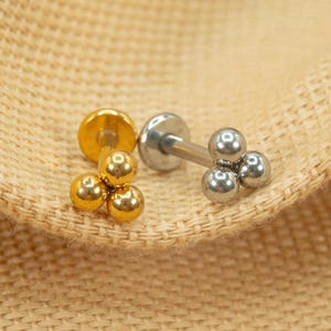 16G Triple Beaded Flat Back Stud - Screw Back Stud - Ball Triangle Earrings - Cartilage Piercing - Helix Stud - Gold - Silver - LJ26.7