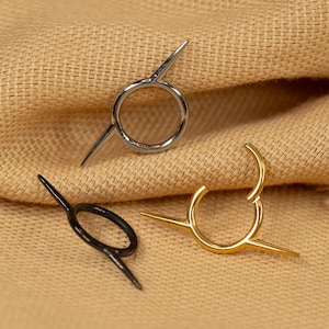 16G Clicker Hoop Outward Spikes • Titanium Clicker Hoop • Tusk Septum Ring • Helix Piercing • Cartilage Earring • Daith Hoop • LJ30.16