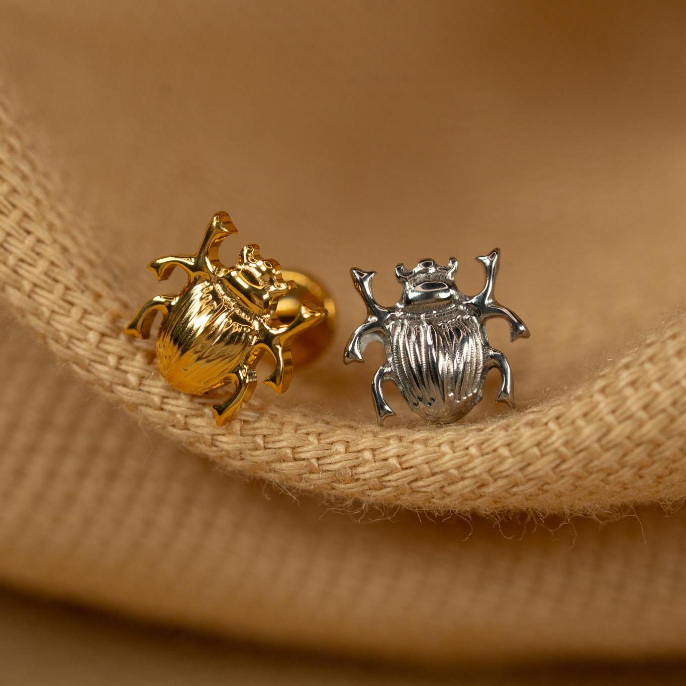 16G Scarab Beetle Flat Back Stud - Kolczyki ze śrubą z tyłu - Kolczyki Dung Beetle - Piercing do chrząstki - Kolczyki Helix - Złoto - Srebro - LJ31.22