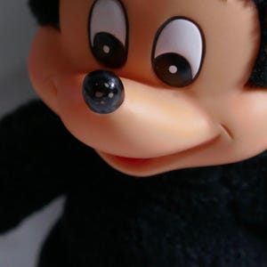 Walt Disney Productions Young Epoch Mickey Mouse 23 cm en peluche RARE image 3