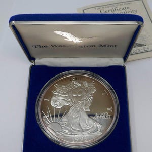 Washington Mint 1995 Giant Half Pound Liberty Eagle .999 fijnzilveren munt met echtheidscertificaat