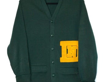 Cárdigan estilo universitario con parches de chenilla de H.L. Whiting Co., talla 44