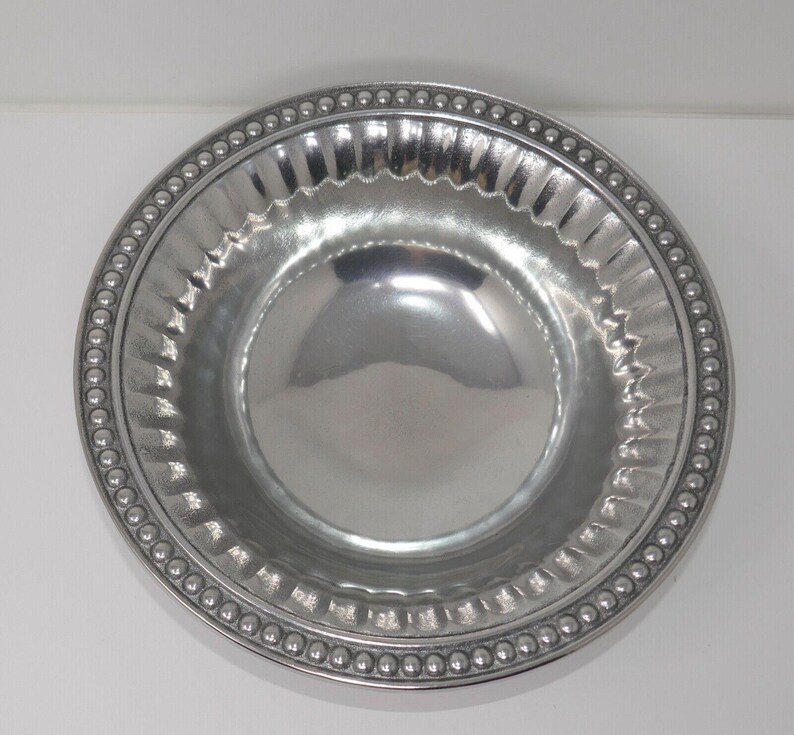 Wilton Armetale Flutes and Pearls Small Round Bowl #272034 image 5