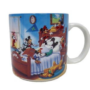 Disney Mickey Mouse Through the Years Coffee Mug Cup zdjęcie 1