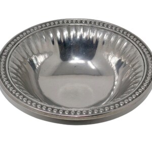 Wilton Armetale Flutes and Pearls Small Round Bowl #272034 image 1