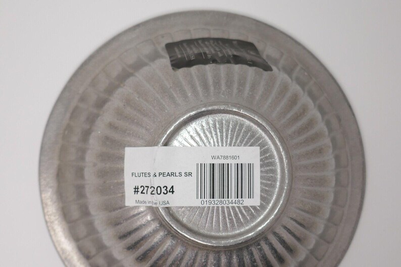 Wilton Armetale Flutes and Pearls Small Round Bowl #272034 image 7