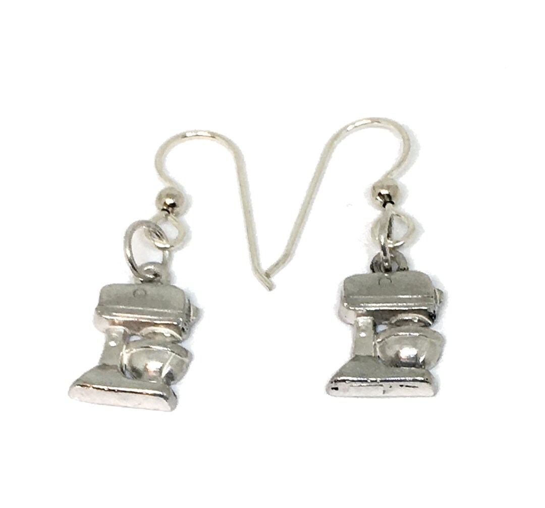 Collana con ciondolo a forma di frusta: regalo per chef, fornaio e cucina - Italia Collana con ciondolo a forma di frusta: regalo per chef, fornaio e cucina - Italia