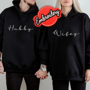 Wifey und Ehemann besticktes Valentinsgruß-Sweatshirt, Stickerei-Paar-Sweatshirt, Braut-Sweatshirt, Brautparty-Outfit, Verlobungsgeschenke