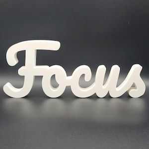 Arte de palabras independiente Focus / Decoración moderna para escritorio de oficina / Arte de palabras motivacional impreso en 3D / Adorno minimalista para estante de trabajo / Regalo para trabajar desde casa