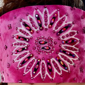 Pretty Pink Tie-Dye Rhinestone Bandanna Sparkling Bursts Bling Headscarf Women&#39;s Bandana Bandanna for Bikers Bad Hair Blinged Out Head Cover