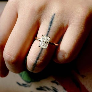 2CT Radiant Cut Moissanite Diamond Engagement Ring Tulip Setting Hidden Diamond Bridal Matching Ring 14K Solid Gold Solitaire Wedding Ring