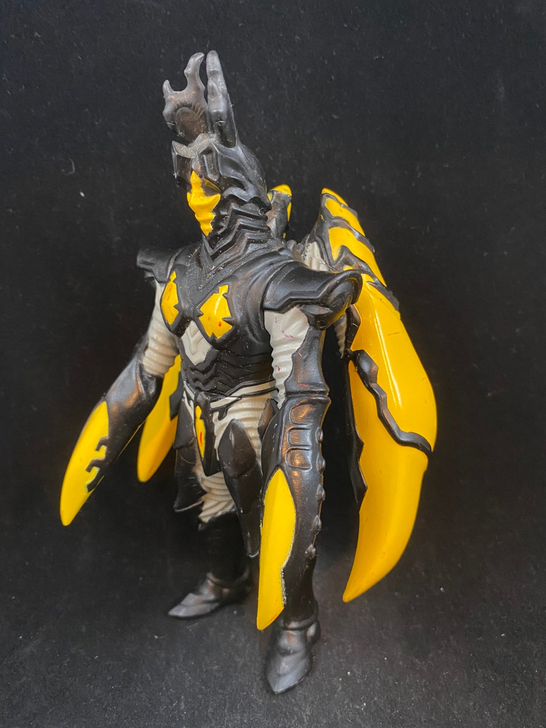 Bandai Ultramonster (kaiju) Hyper Zetton Imago Soft Vinyl