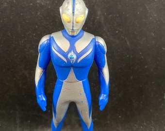 Bandai Ultra Hero 500 #16 soft vinyl figure Ultraman Cosmos in Luna Mode - 2000s