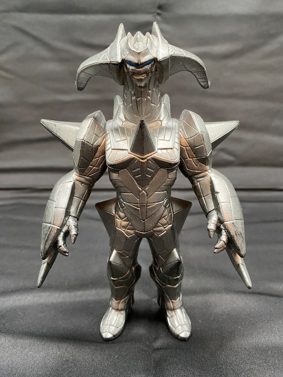 Bandai Ultraman Ultra Monster (kaijū) Grozam Silver Paint Bandai Ultraman Ultra Monster (kaijū) Grozam Silver Paint