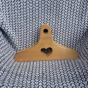 VTG Hand Cut Heart Wooden Clothes Hanger for Peg Rack Country Farmhouse Folk Art