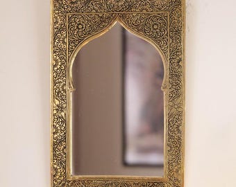 Marokańskie lustro ścienne: złota dekoracja artystyczna