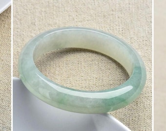 Jade Bangle Vintage Bracelet