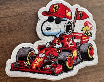 ハミルトン・レーシングカーズ刺繍アイロンワッペン 3.5インチ | ジャケット、帽子、バッグ用モータースポーツコレクターズバッジ | レースカーファンへのギフト