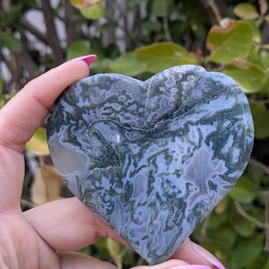 Moss Agate Heart Carving