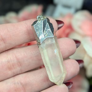 Natural Quartz Point Pendant 1.3"