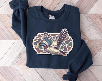 Camo Flying Mallard Bird Old School Camo Sublimated Vintage Gildan Sweatshirt, Gildan T-shirt,Animal Lover Sweatshirt,Trendy Duck Sweatshirt