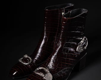 Exclusive Crocodile Leather Ankle Boots: Patina Sole, Calf Leather Lining, Handcrafted, Luxury Footwear, Stylish Boots