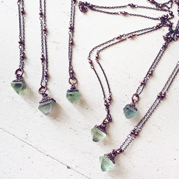 gem // tiny copper electroformed quartz pendant necklace // green fluorite gemstone // one of a kind // boho hippie style // unique shape