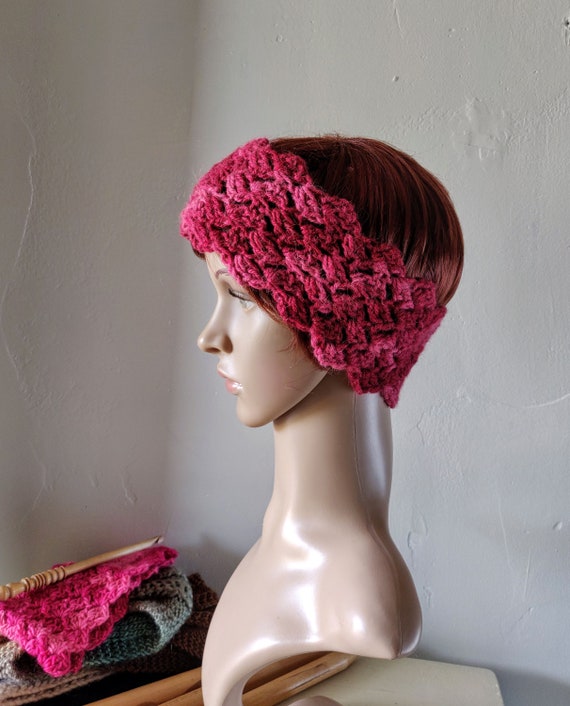 Snowflake Girl/'s Christmas Ear Warmer Christmas Headband Winter Headband Crochet Red Ear Warmer Scarlet Red Ear with White Snowflake