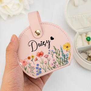 Personalized Birth Flower Jewelry Case, Custom Wedding Bridesmaid Gifts, Travel Jewelry Box with Name, Birthday Gifts, Floral Jewelry Case