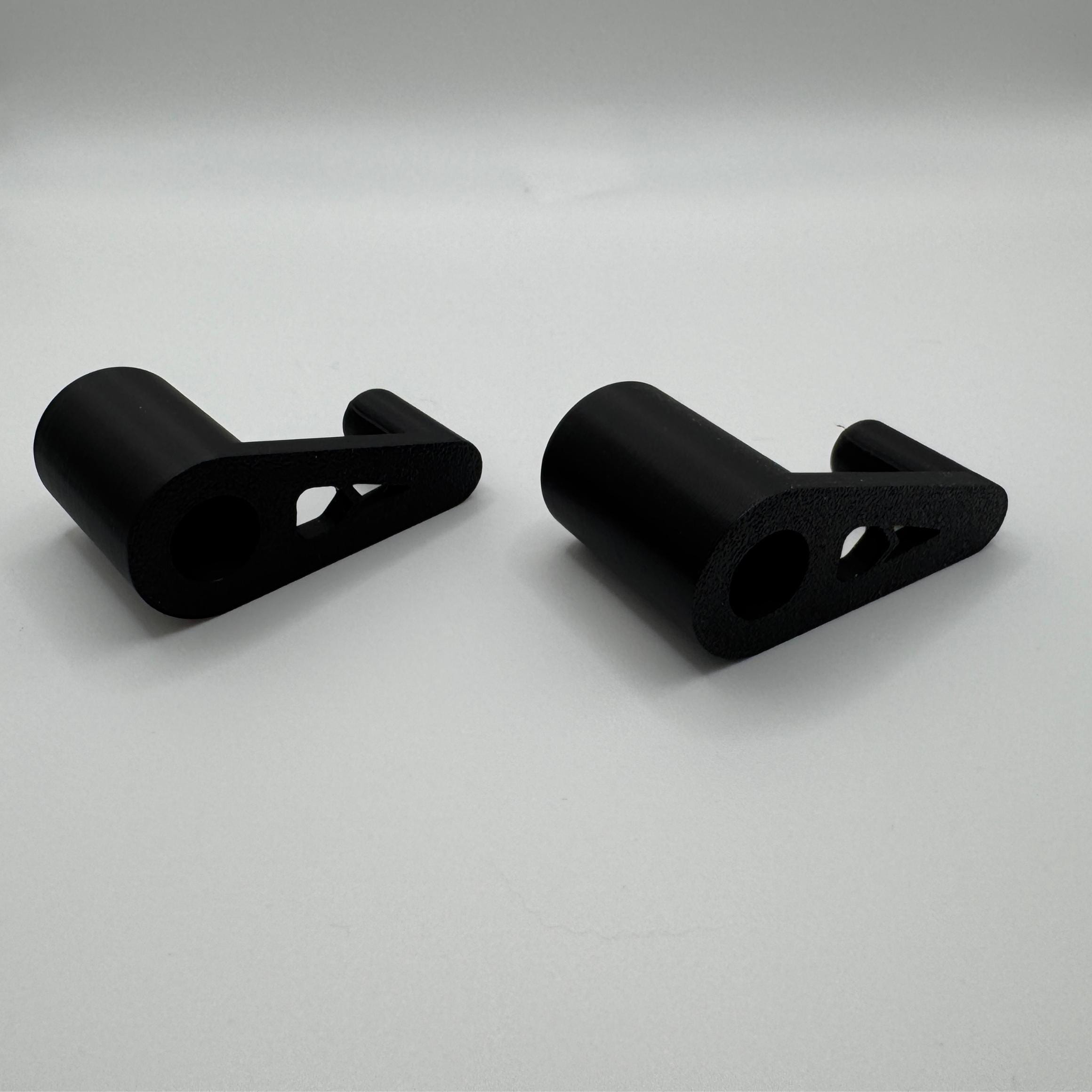 Laptop Risers / Ventilation Stands / Multiple Sizes and Colors Are ...