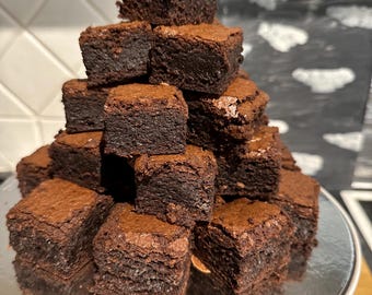 Classic Moist Chocolate Brownies