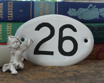 Vintage house number | enamel number | porcelain number | door number | plaque | number 26