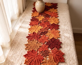 Runner da tavola a forma di foglia d'acero lavorato all'uncinetto, decorazione autunnale, decorazione da tavola in stile cottagecore