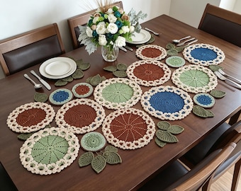 Sottobicchiere all'uncinetto con motivo floreale multicolore, tovaglietta fatta a mano, decorazione in stile cottagecore
